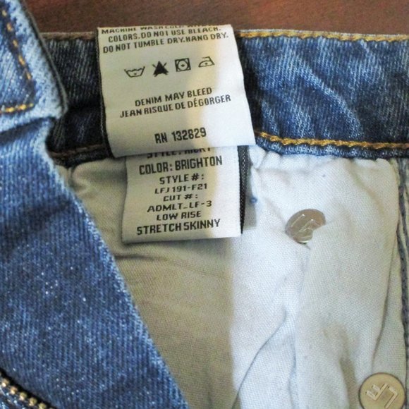 Lovers + Friends Distressed Ricky Low Rise Skinny in Brighton 27 $158 NEW - Picture 9 of 12